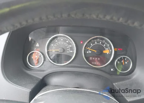 2016 Jeep Compass Latitude z USA, uszkodzony, nr VIN 1C4NJCEA0GD676490